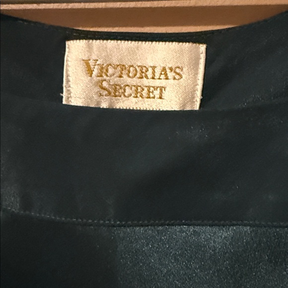 Vintage Gold Label Victoria's Secret Emerald Green Nightgown - Picture 2 of 4